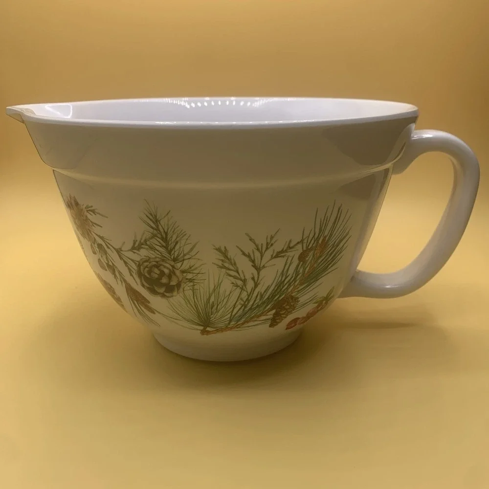 New Stonewall Kitchen Batter Bowl Mix Pour Spout Melamine Non-Slip Base Pines